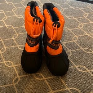 Great  condition sorrell boots for winter size 11